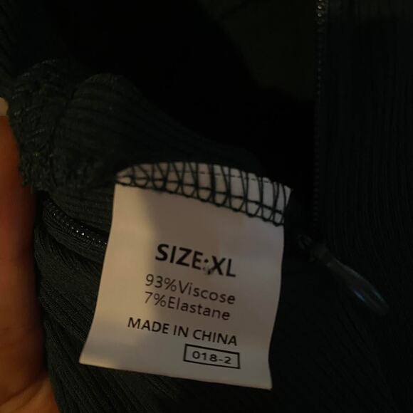 Women's Green Stretchy Jumpsuit - Picture 4 of 4